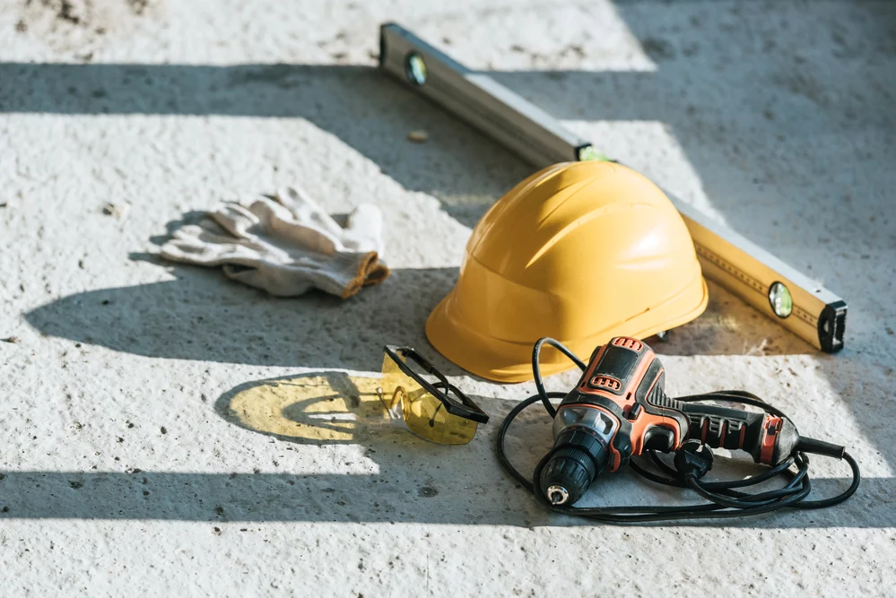 How to Clean a Construction Site: 6 Helpful Job Site Clean-up Tips Canyon View Dumpsters Clean a Construction site Ogden UT