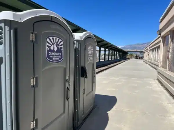 renting a portable toilet